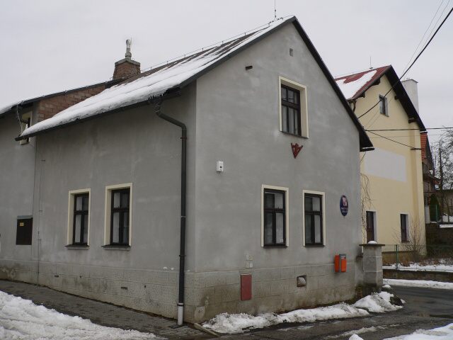 únor 2009